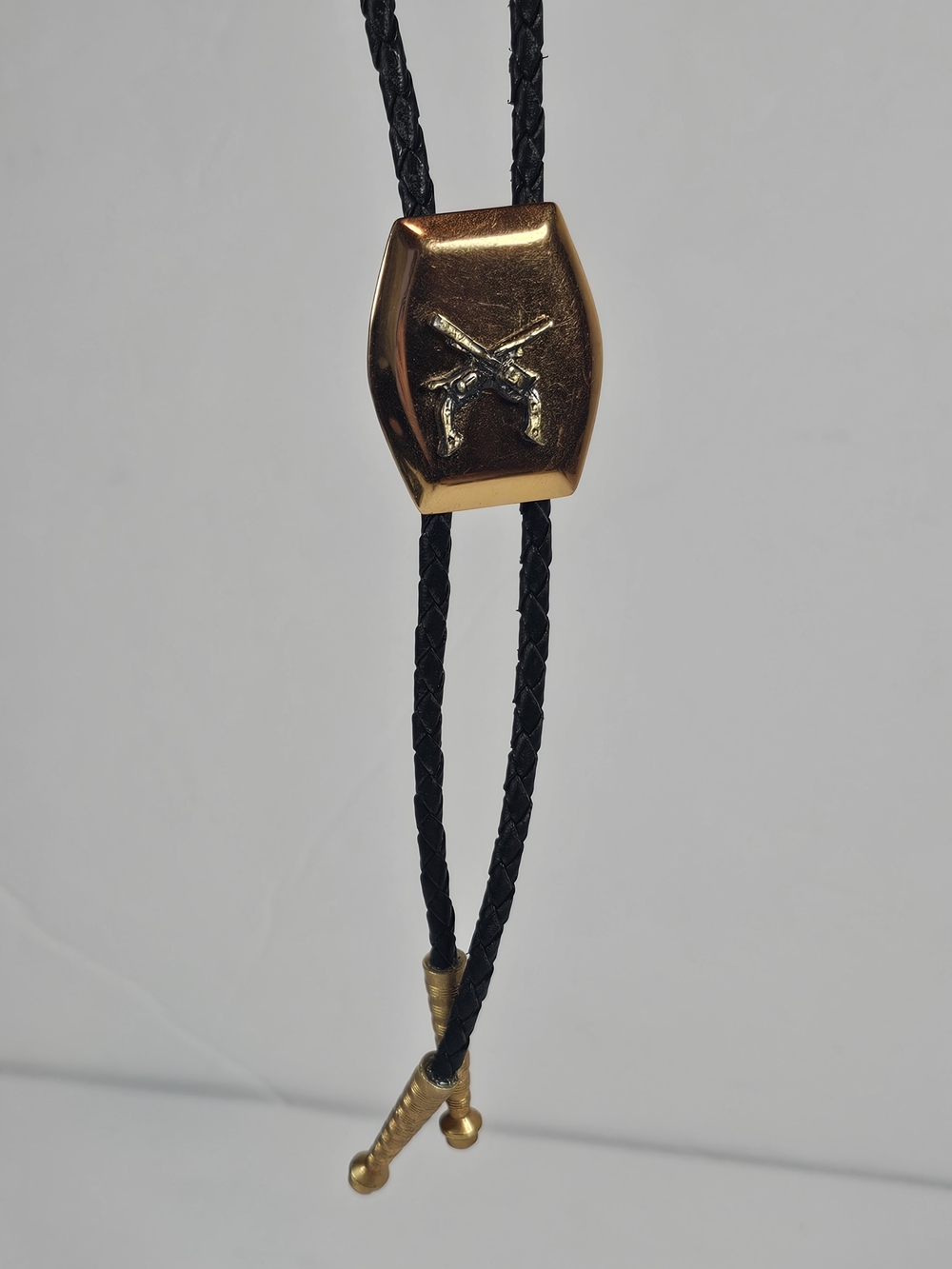 Vintage Western Cowboy Crossed Pistols Bolo Tie
